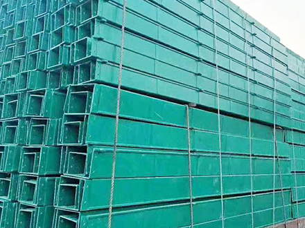 200*200玻璃鋼電纜橋架多少錢一米？